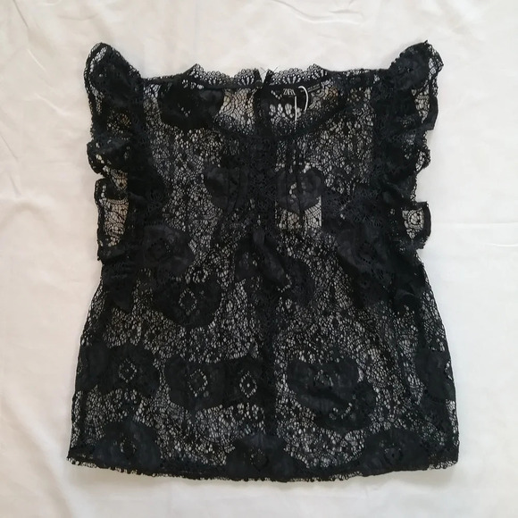 NWT Zara Lace Floral Blouse with Flutter Sleeves Small - Picture 7 of 16